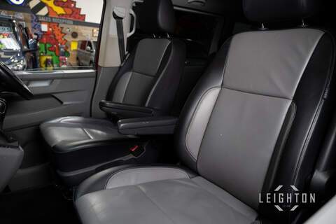 Volkswagen Transporter Shuttle 2.0 BiTDI 199ps Diesel Auto 8 Seater LWB - U5420