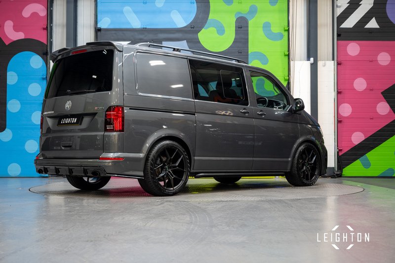 Volkswagen Transporter 2.0 BiTDI T32 Diesel 204ps DSG 4M Kombi SWB - U5443