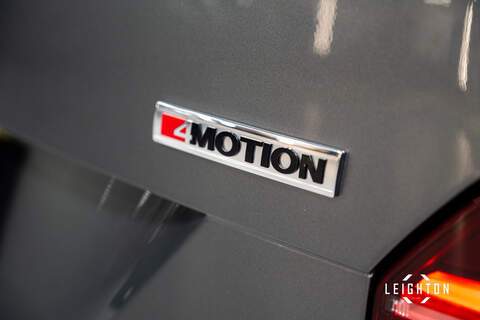 Volkswagen Transporter 2.0 BiTDI T32 Diesel 204ps DSG 4M Kombi SWB - U5443