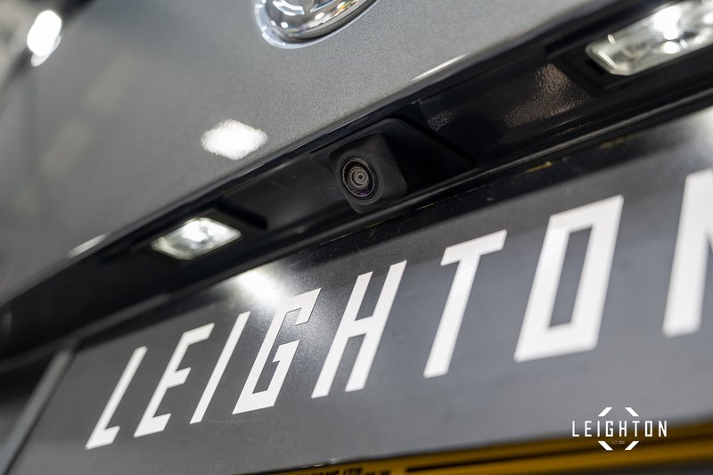 Volkswagen Transporter 2.0 BiTDI T32 Diesel 204ps DSG 4M Kombi SWB - U5443