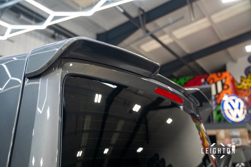 Volkswagen Transporter 2.0 BiTDI T32 Diesel 204ps DSG 4M Kombi SWB - U5443