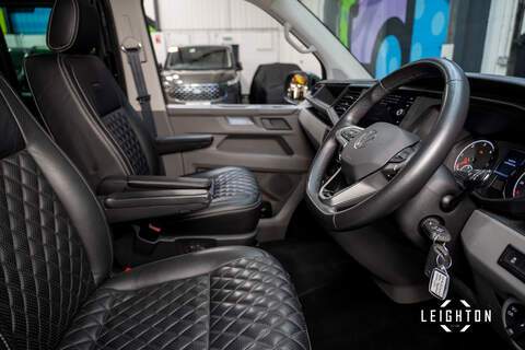 Volkswagen Transporter 2.0 BiTDI T32 Diesel 204ps DSG 4M Kombi SWB - U5443