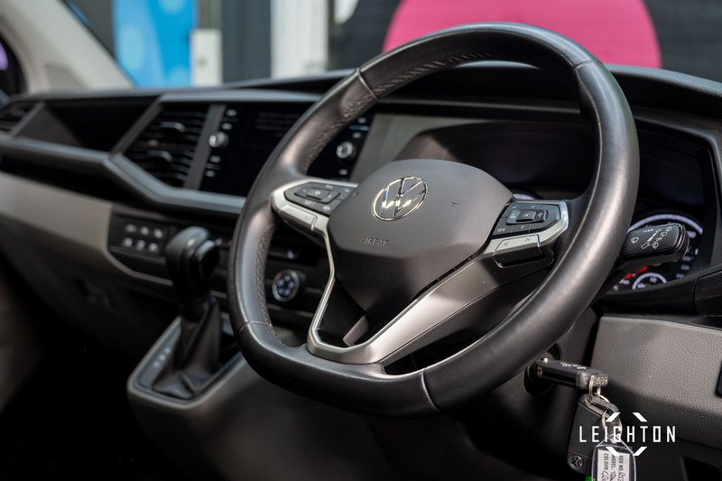 Volkswagen Transporter 2.0 BiTDI T32 Diesel 204ps DSG 4M Kombi SWB - U5443