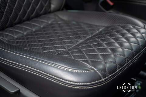 Volkswagen Transporter 2.0 BiTDI T32 Diesel 204ps DSG 4M Kombi SWB - U5443