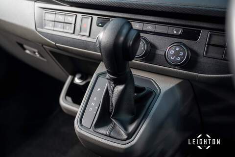 Volkswagen Transporter 2.0 BiTDI T32 Diesel 204ps DSG 4M Kombi SWB - U5443