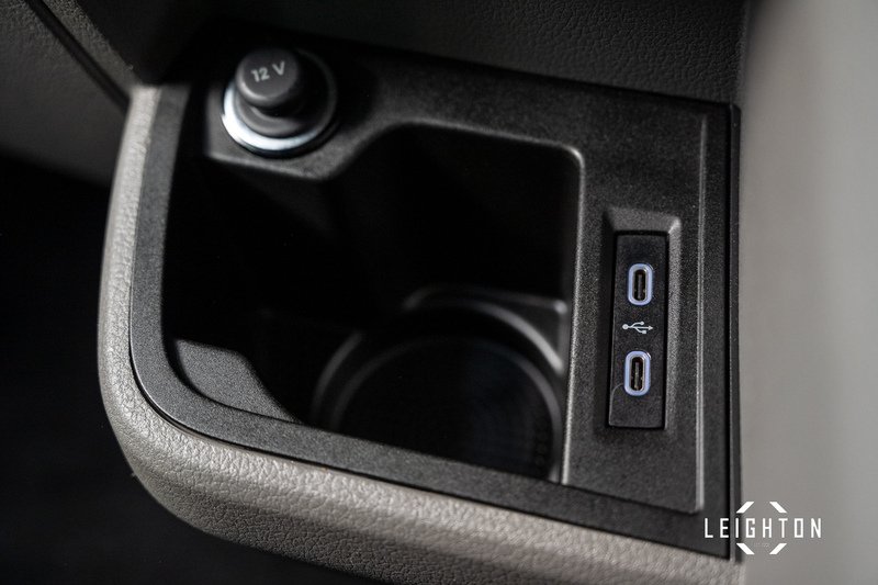 Volkswagen Transporter 2.0 BiTDI T32 Diesel 204ps DSG 4M Kombi SWB - U5443