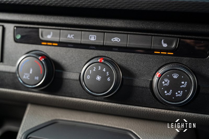 Volkswagen Transporter 2.0 BiTDI T32 Diesel 204ps DSG 4M Kombi SWB - U5443