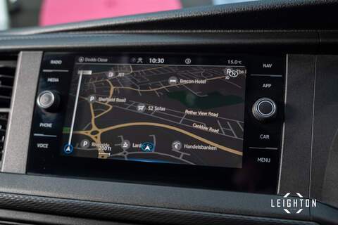 Volkswagen Transporter 2.0 BiTDI T32 Diesel 204ps DSG 4M Kombi SWB - U5443