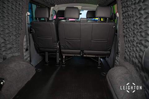 Volkswagen Transporter 2.0 T32 BiTDi Diesel 204ps 4M Auto Kombi SWB - U5550