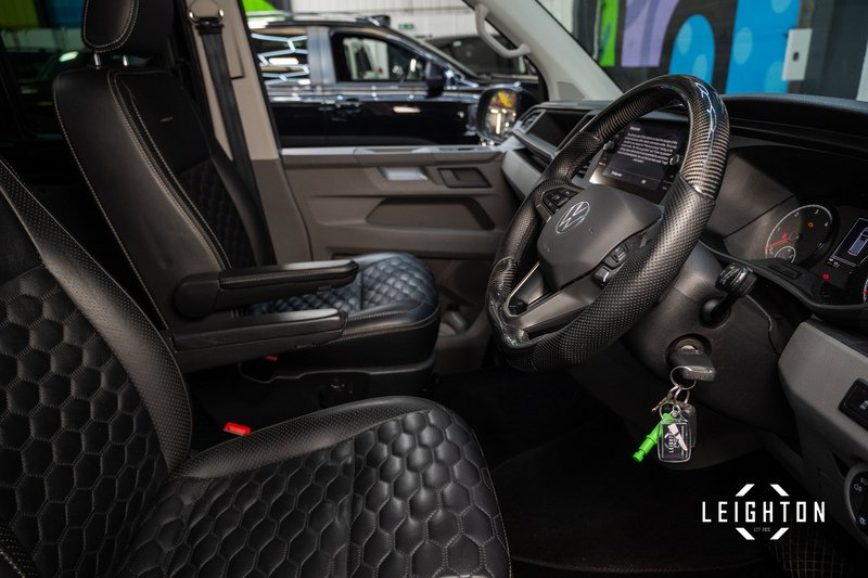 Volkswagen Transporter 2.0 T32 BiTDi Diesel 204ps 4M Auto Kombi SWB - U5550