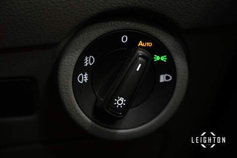 Volkswagen Transporter 2.0 T32 BiTDi Diesel 204ps 4M Auto Kombi SWB - U5550