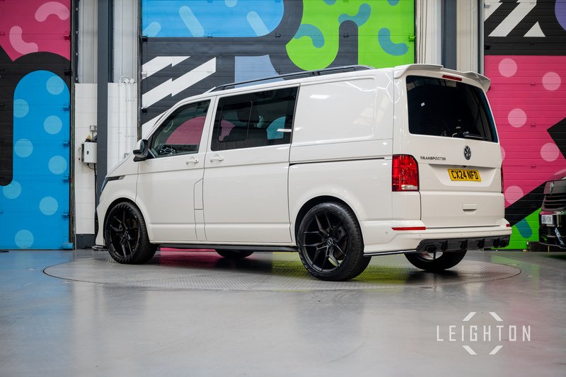 Volkswagen Transporter 2.0 T32 TDi Diesel 150ps Manual Kombi SWB - U5815