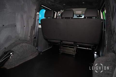 Volkswagen Transporter 2.0 T32 TDi Diesel 150ps Manual Kombi SWB - U5815