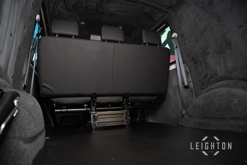 Volkswagen Transporter 2.0 T32 TDi Diesel 150ps Manual Kombi SWB - U5815