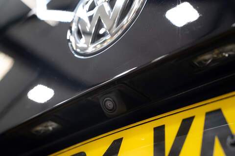 Volkswagen Transporter 2.0 T32 BITDi Diesel 204ps Auto Kombi SWB - U5816