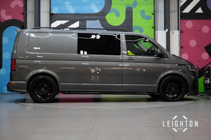 Volkswagen Transporter 2.0 T28 150ps Diesel Auto Kombi LWB - U5821