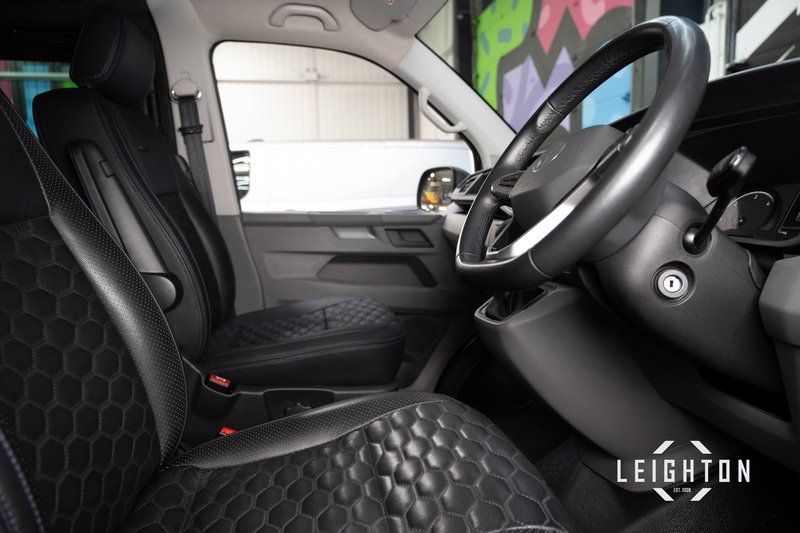 Volkswagen Transporter 2.0 T32 150ps Diesel Auto Kombi SWB - U58240