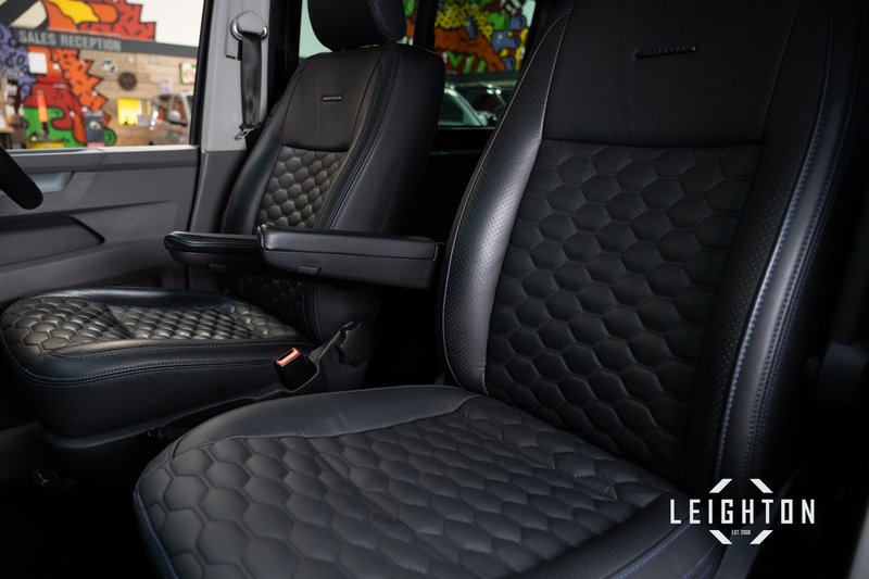 Volkswagen Transporter 2.0 T32 150ps Diesel Auto Kombi SWB - U58240