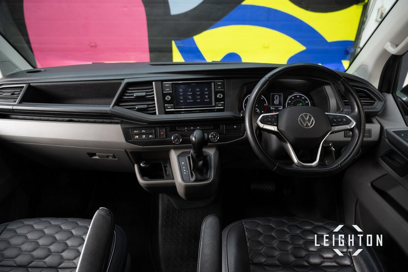 Volkswagen Transporter 2.0 T32 150ps Diesel Auto Kombi SWB - U58240