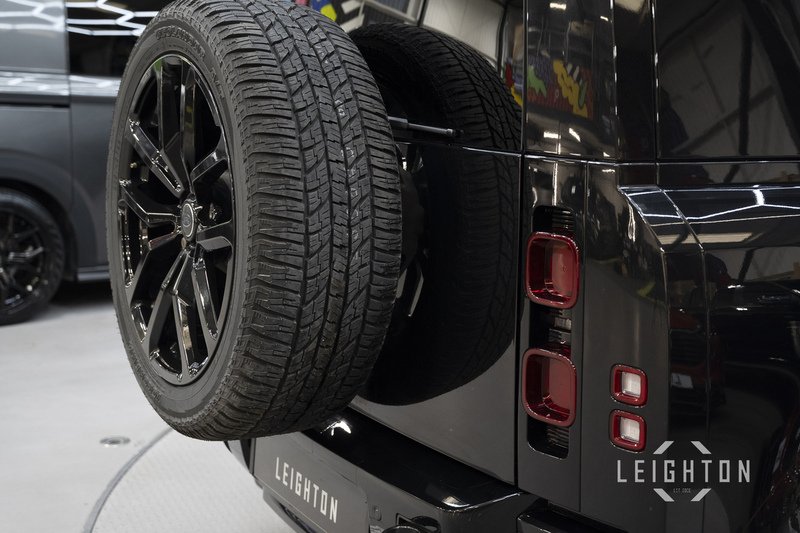 Land Rover Defender 110 D350 MHEV X-Dynamic HSE - U58241