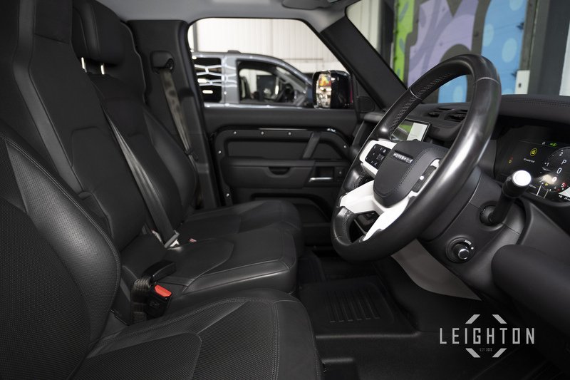 Land Rover Defender 110 D350 MHEV X-Dynamic HSE - U58241