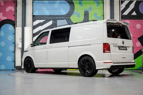 Volkswagen Transporter 2.0 T28 Diesel 150PS DSG Kombi Van LWB - U2495