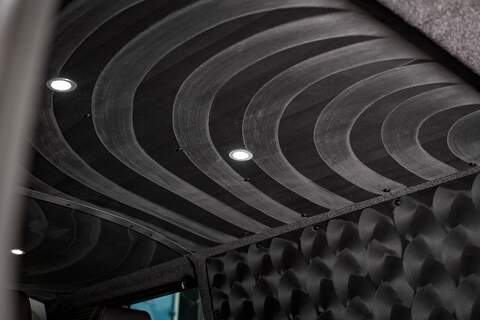 Volkswagen Transporter 2.0 T28 Diesel 150PS DSG Kombi Van LWB - U2495