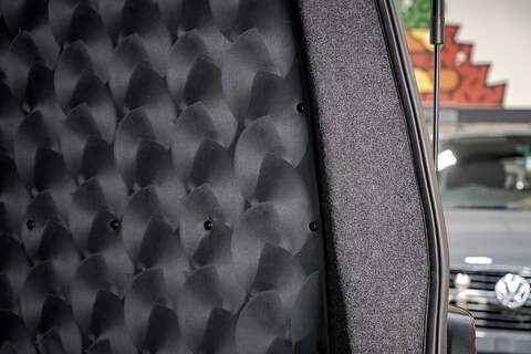 Volkswagen Transporter 2.0 T28 Diesel 150PS DSG Kombi Van LWB - U2495