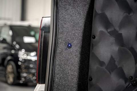 Volkswagen Transporter 2.0 T28 Diesel 150PS DSG Kombi Van LWB - U2495