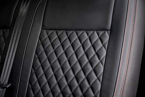 Volkswagen Transporter 2.0 T28 Diesel 150PS DSG Kombi Van LWB - U2495