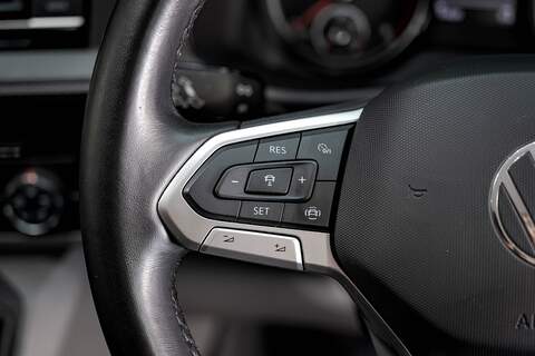 Volkswagen Transporter 2.0 T28 Diesel 150PS DSG Kombi Van LWB - U2495