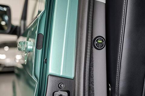 Volkswagen Transporter T6.1 T28 LWB 2.0TDI 150PS HIGHLINE KOMBI LV-R PACK - U5859