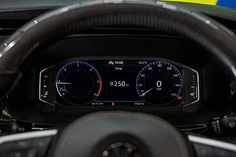 Volkswagen Transporter T6.1 T28 LWB 2.0TDI 150PS HIGHLINE KOMBI LV-R PACK - U5859