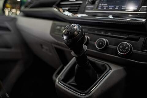 Volkswagen Transporter T6.1 T28 LWB 2.0TDI 150PS HIGHLINE KOMBI LV-R PACK - U5859