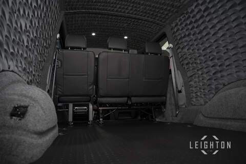 Volkswagen Transporter 2.0 T32 150ps Diesel Auto Kombi LWB - U5912