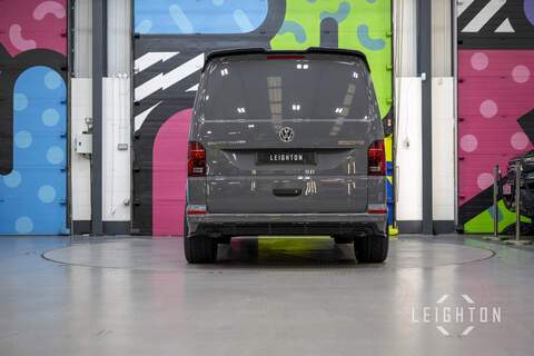 Volkswagen Transporter BiTDI T32 204ps Auto Diesel Panel Van SWB - U5918
