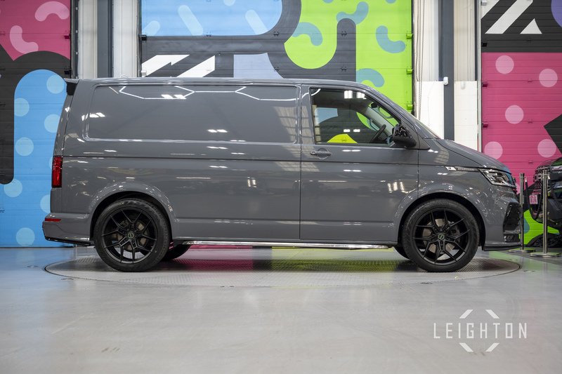 Volkswagen Transporter BiTDI T32 204ps Auto Diesel Panel Van SWB - U5918