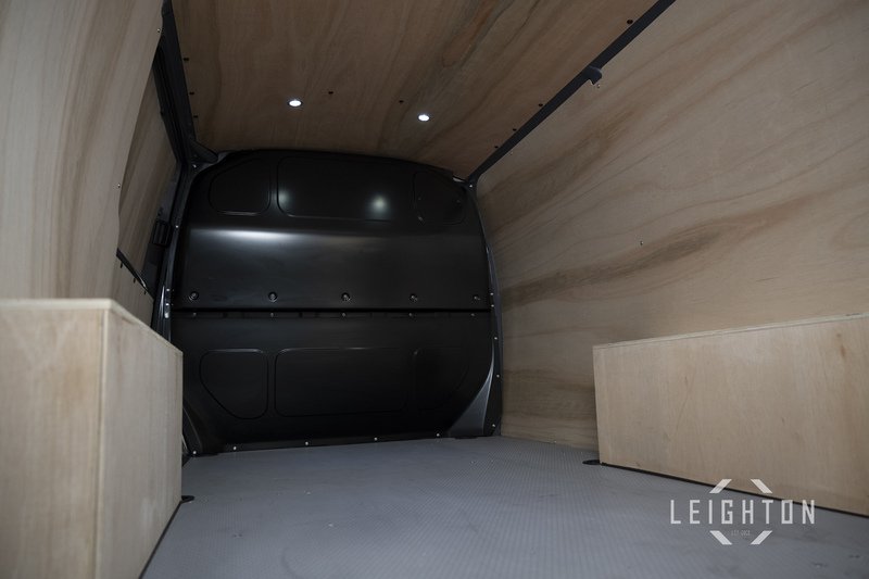 Volkswagen Transporter BiTDI T32 204ps Auto Diesel Panel Van SWB - U5918