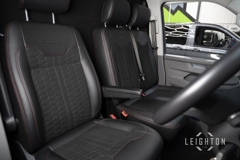 Volkswagen Transporter BiTDI T32 204ps Auto Diesel Panel Van SWB - U5918