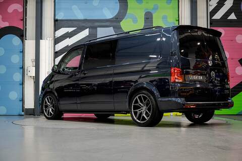 Volkswagen Transporter 2.0 T30 Diesel 150PS DSG Kombi Van LWB - U3038
