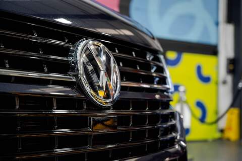 Volkswagen Transporter 2.0 T30 Diesel 150PS DSG Kombi Van LWB - U3038