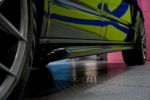 Volkswagen Transporter 2.0 T30 Diesel 150PS DSG Kombi Van LWB - U3038