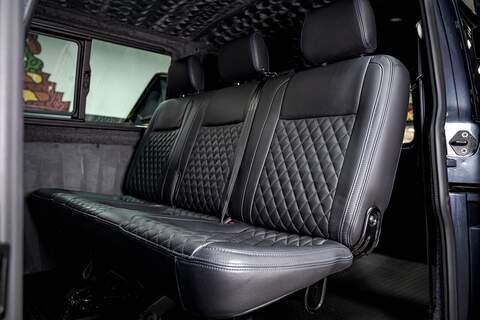 Volkswagen Transporter 2.0 T30 Diesel 150PS DSG Kombi Van LWB - U3038