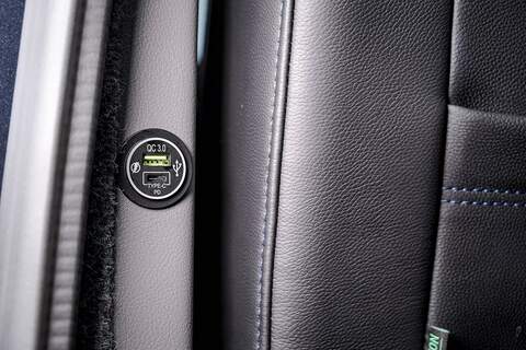 Volkswagen Transporter 2.0 T30 Diesel 150PS DSG Kombi Van LWB - U3038