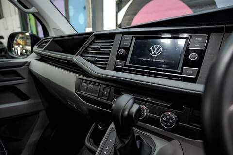 Volkswagen Transporter 2.0 T30 Diesel 150PS DSG Kombi Van LWB - U3038