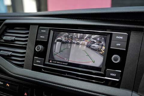 Volkswagen Transporter 2.0 T30 Diesel 150PS DSG Kombi Van LWB - U3038