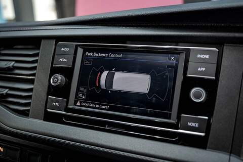 Volkswagen Transporter 2.0 T30 Diesel 150PS DSG Kombi Van LWB - U3038