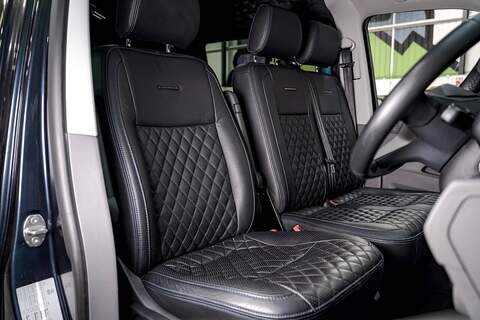 Volkswagen Transporter 2.0 T30 Diesel 150PS DSG Kombi Van LWB - U3038