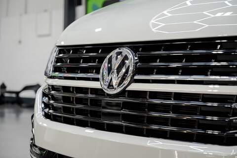 Volkswagen Transporter 2023 T6.1 T28 150PS DSG HIGHLINE KOMBI LWB ASCOT GREY - U5960