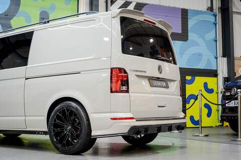 Volkswagen Transporter 2023 T6.1 T28 150PS DSG HIGHLINE KOMBI LWB ASCOT GREY - U5960